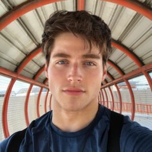 Froy Gutierrez